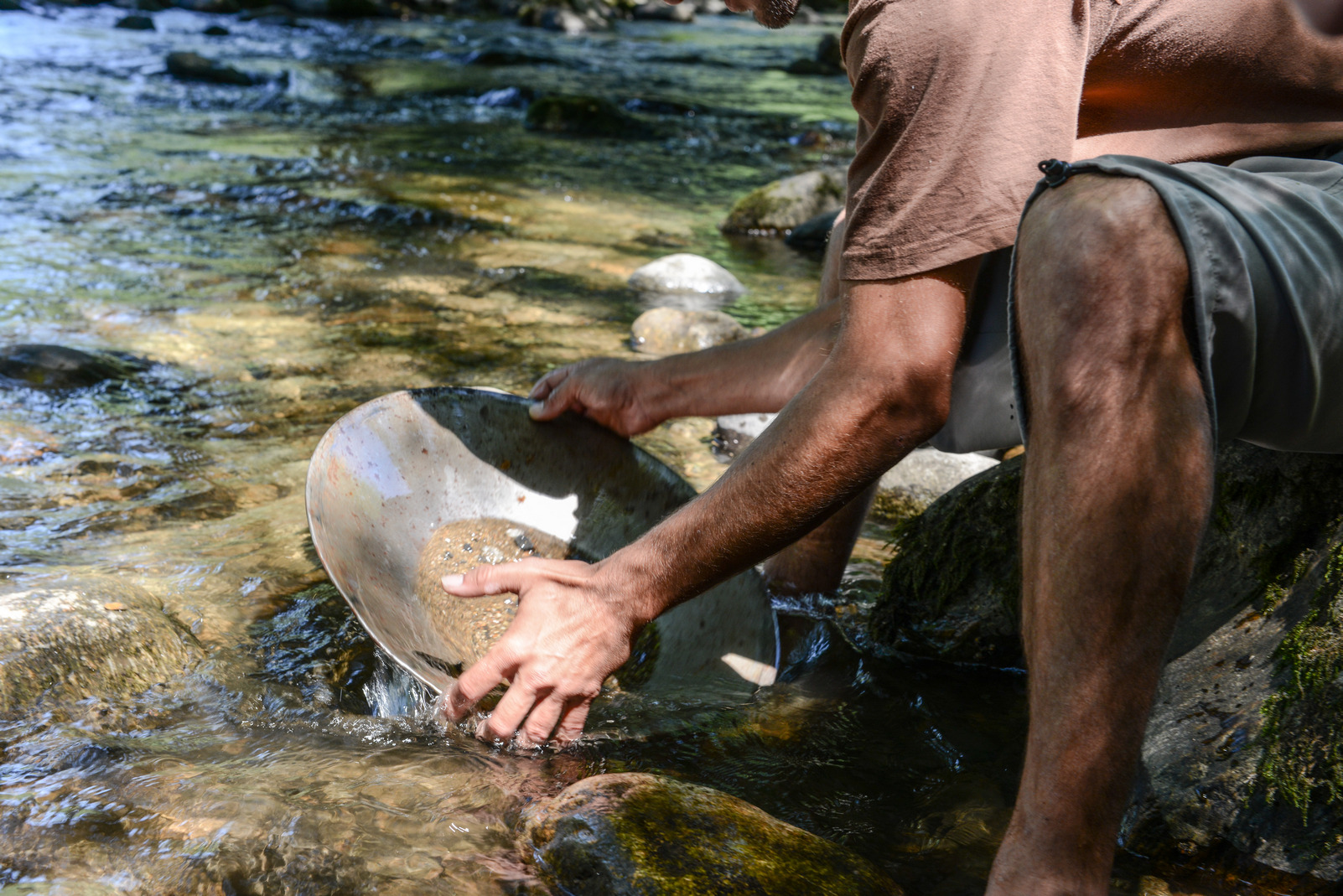 Gold panning in Auvergne