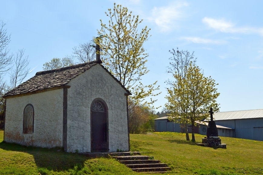 Kapel en kruis van La Croze Nébouzat