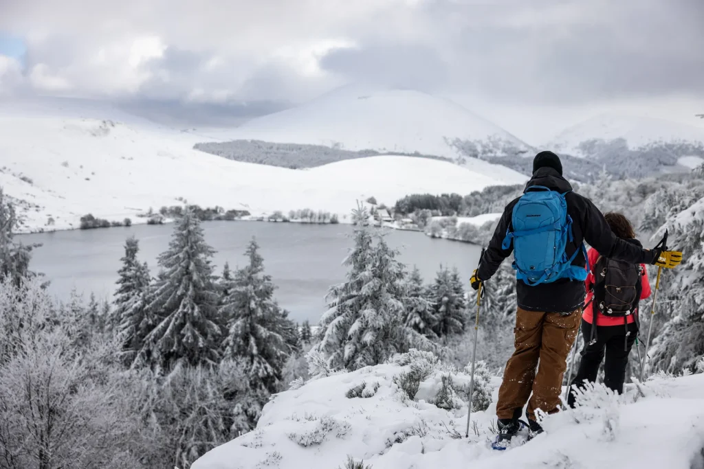 Schneeschuhwandern am See Guéry