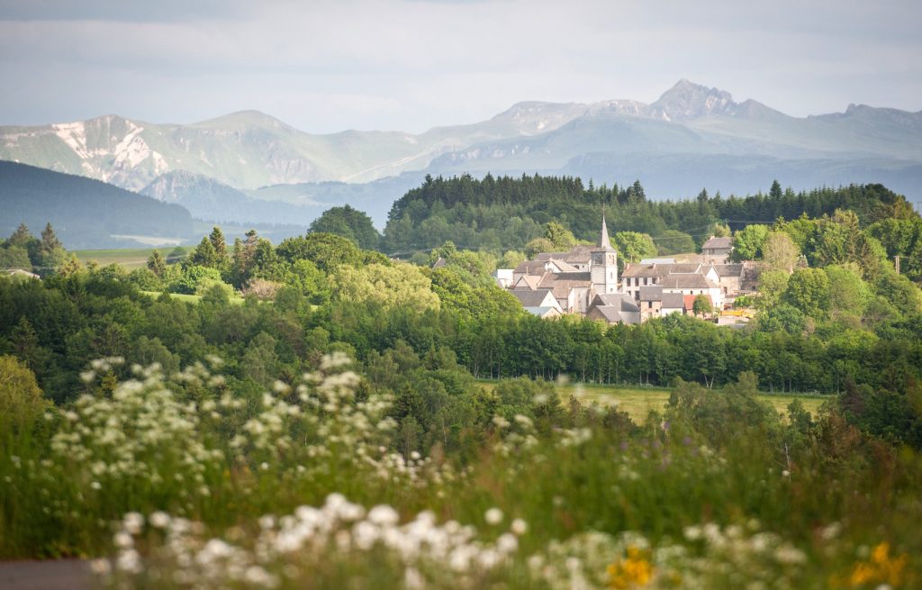 Het dorp Saint Julien Puy Lavèze