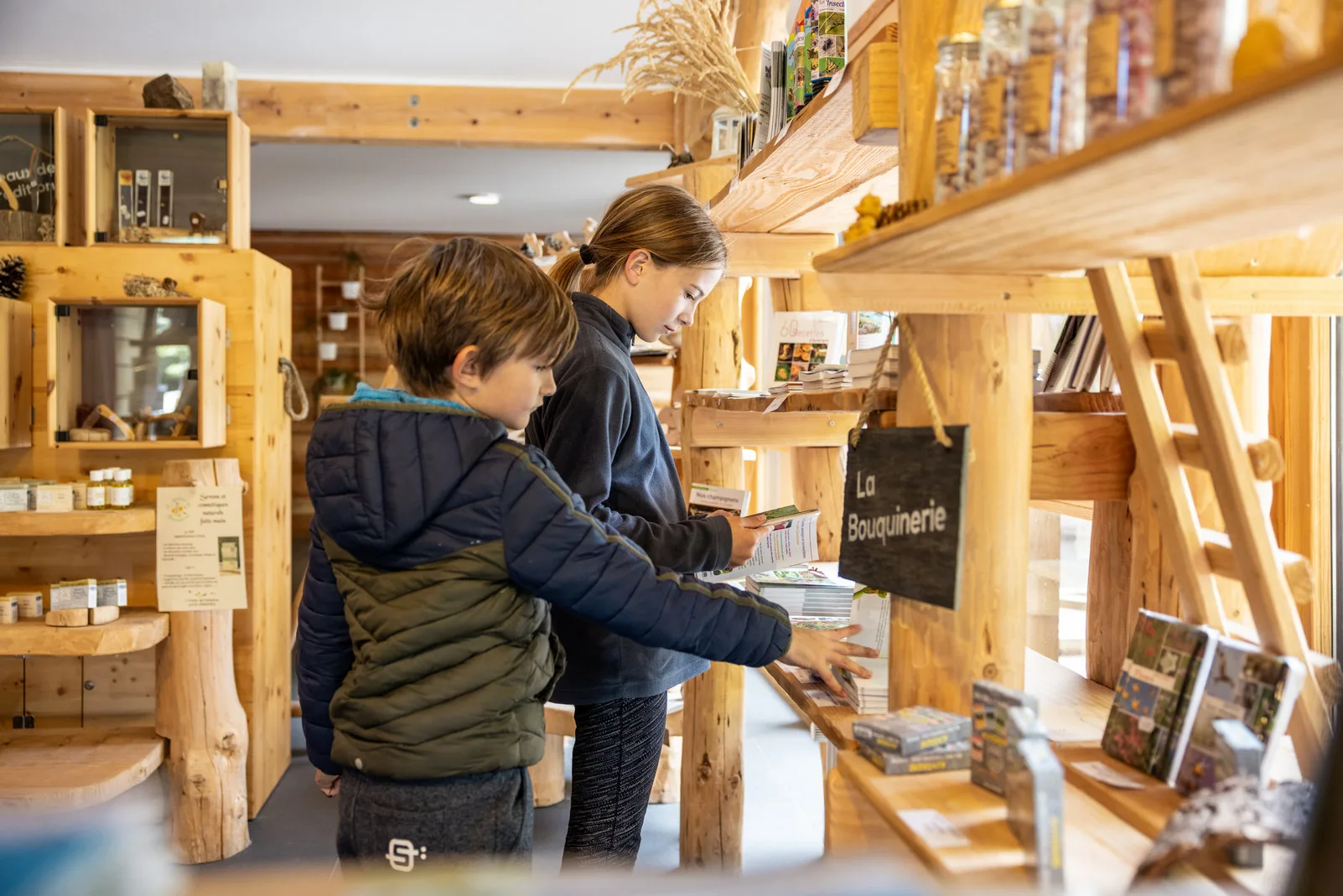 après-midi en famille au lac de guéry, boutique